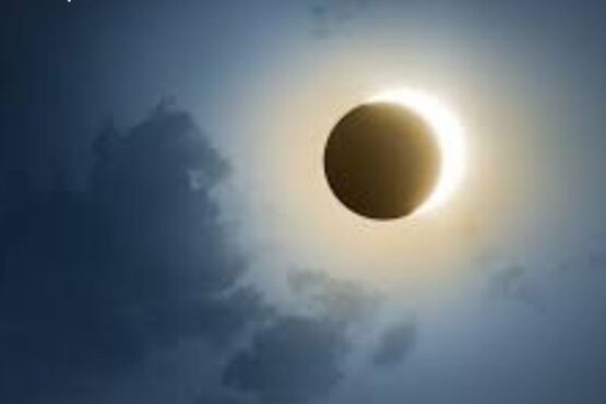 What Time Is the Eclipse in Chicago
