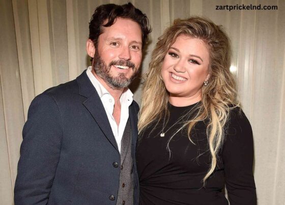 Who Is Kelly Clarkson Dating?